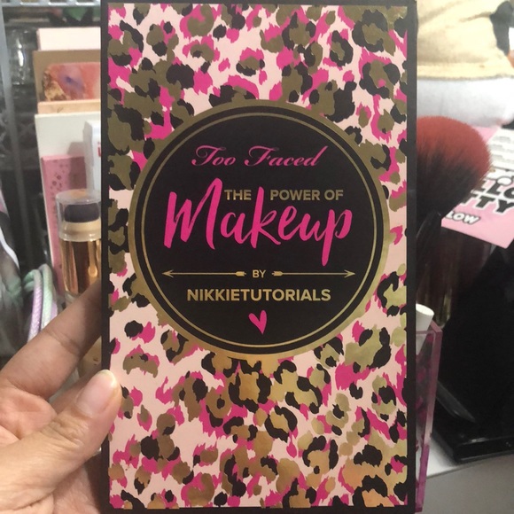 TOO FACED "THE POWER OF MAKEUP" BY NIKKIEtutorials EyeShadow Palette - Picture 1 of 11